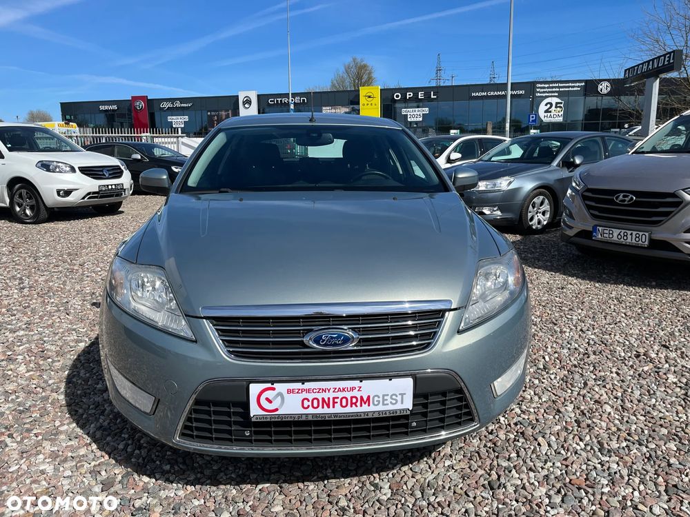 Ford Mondeo 2.0 Ghia - 13