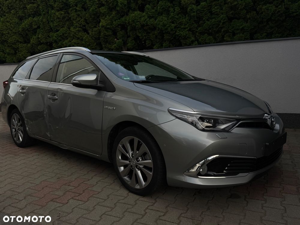 Toyota Auris 1.8 HSD Prestige NAVI - 2