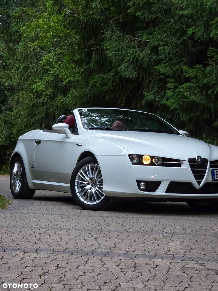 Alfa Romeo Spider 2.0JTDM - 11