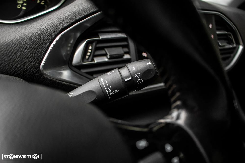 Peugeot 308 SW 1.6 BlueHDi Style - 14