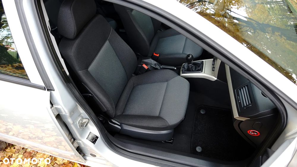 Opel Astra 1.6 Enjoy - 13