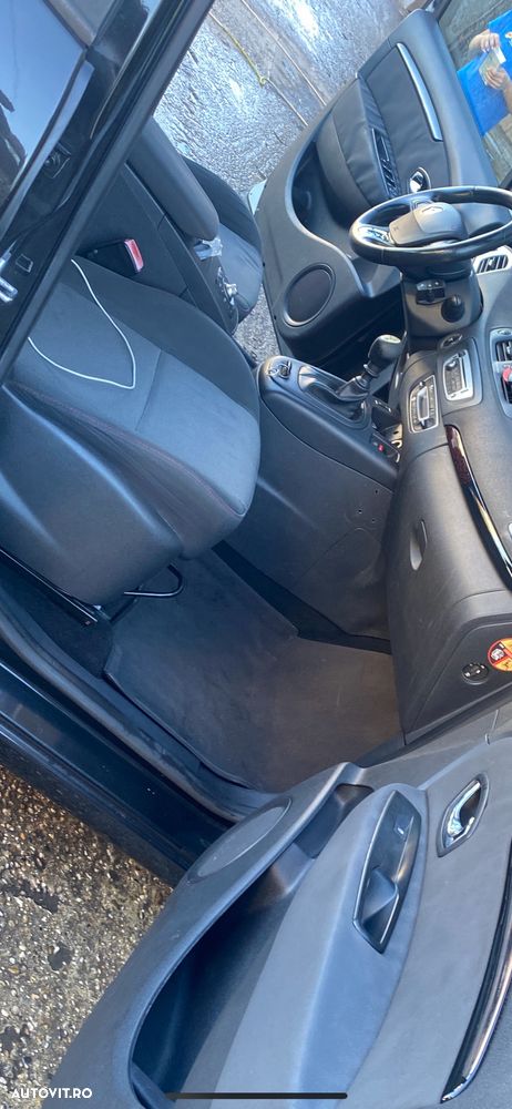 Renault Scenic ENERGY dCi 110 EXPERIENCE - 8