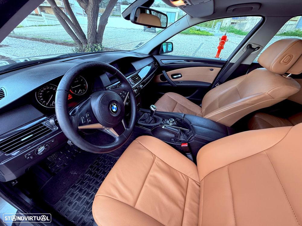 BMW 520 d Executive - 24