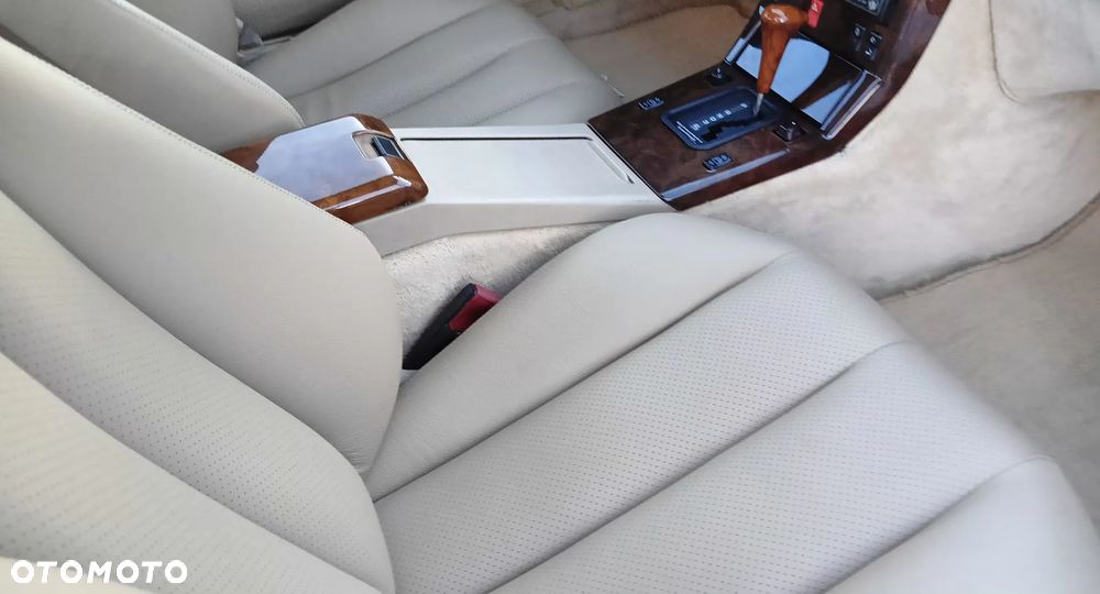 Mercedes-Benz SL - 17