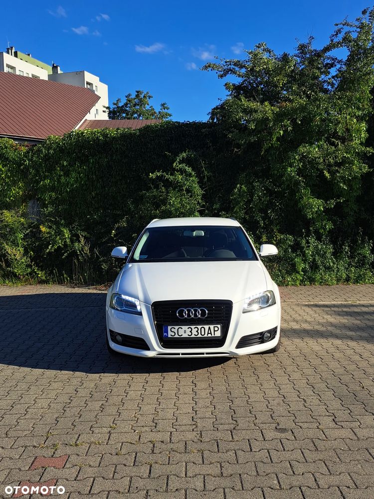 Audi A3 Sportback 1.6 TDI DPF Ambition - 4