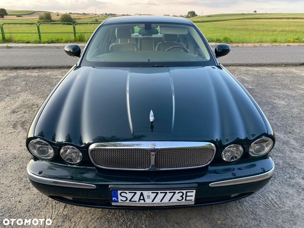 Jaguar XJ - 5