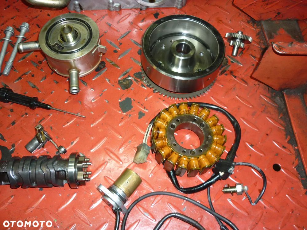 Silnik na części Yamaha YZF R6 rok 2000 - 27