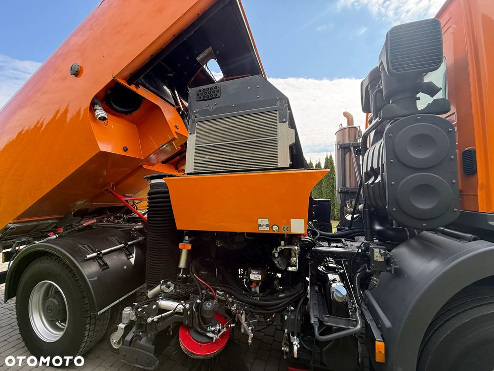 Mercedes-Benz AXOR 1829 BUCHER OPTIFANT 8000 - 8