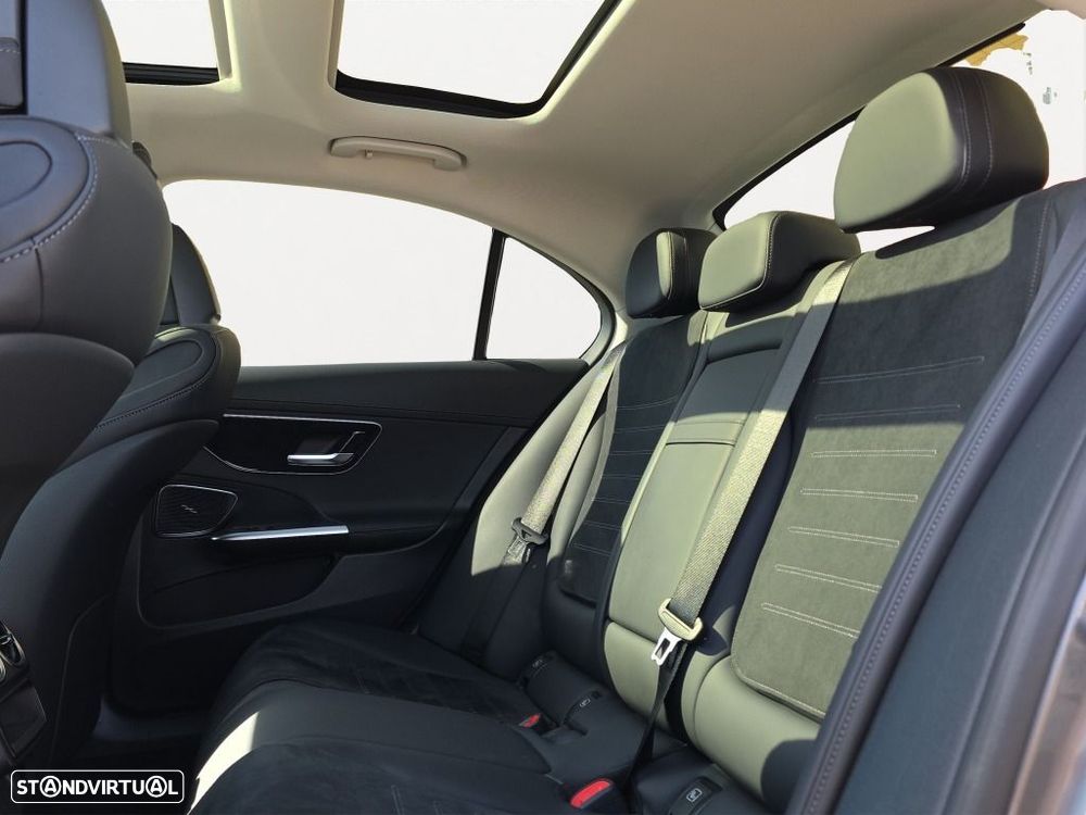 Mercedes-Benz C 300 - 16