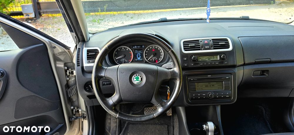 Skoda Roomster 1.6 16V Tiptronic Comfort PLUS EDITION - 16