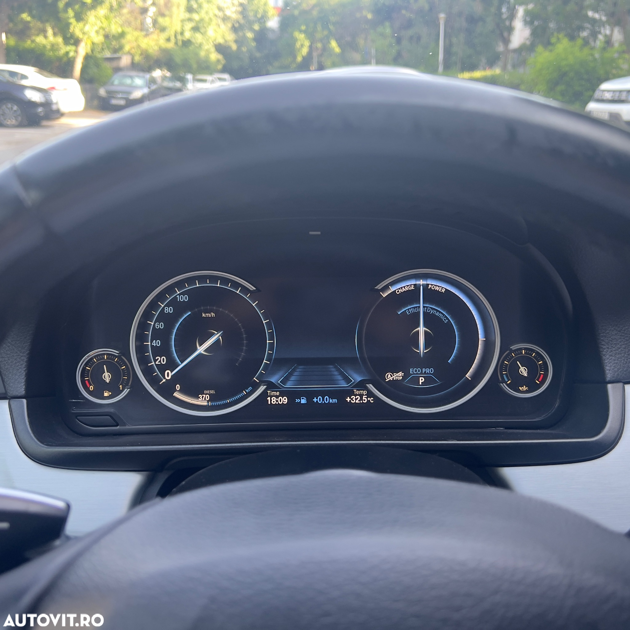 BMW Seria 5 525d xDrive AT - 9
