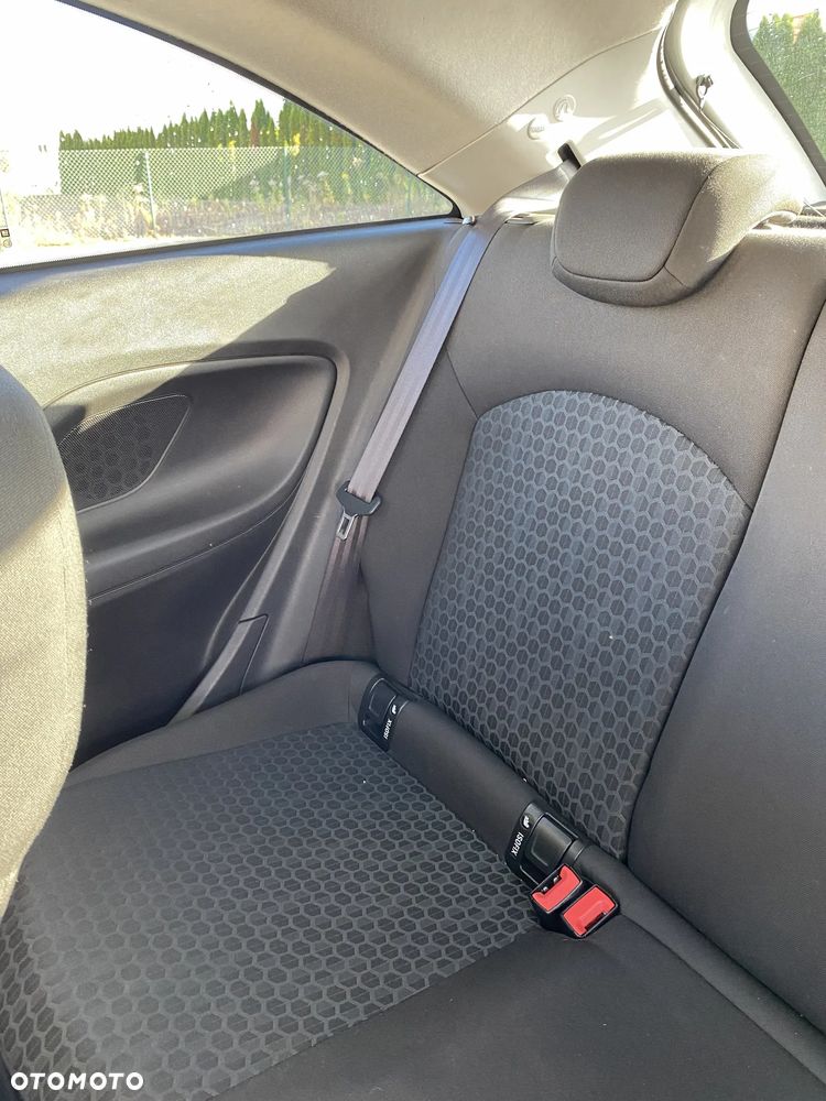 Opel Corsa - 12