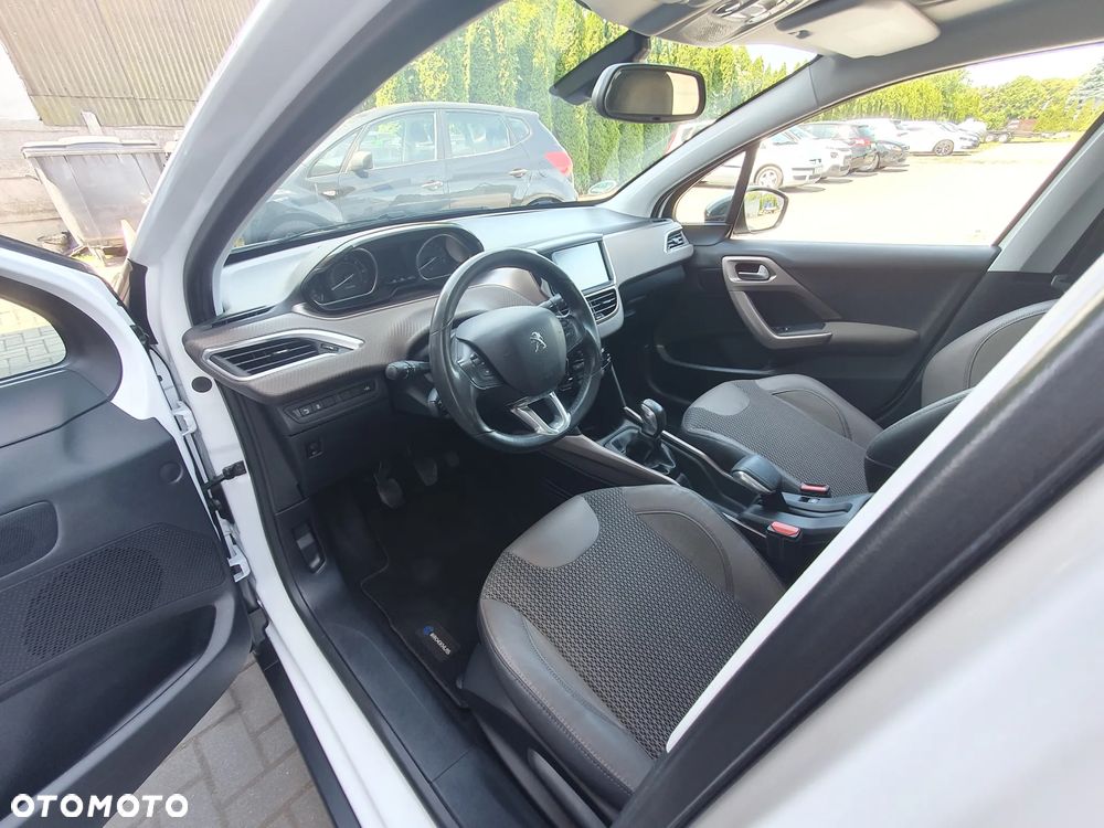 Peugeot 2008 - 23