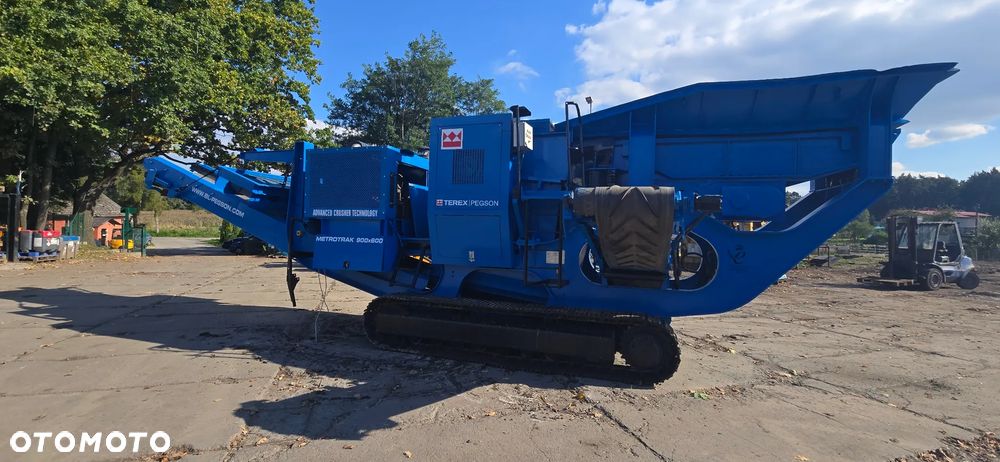 Terex Pegson Metrotrak 900x600 - 10