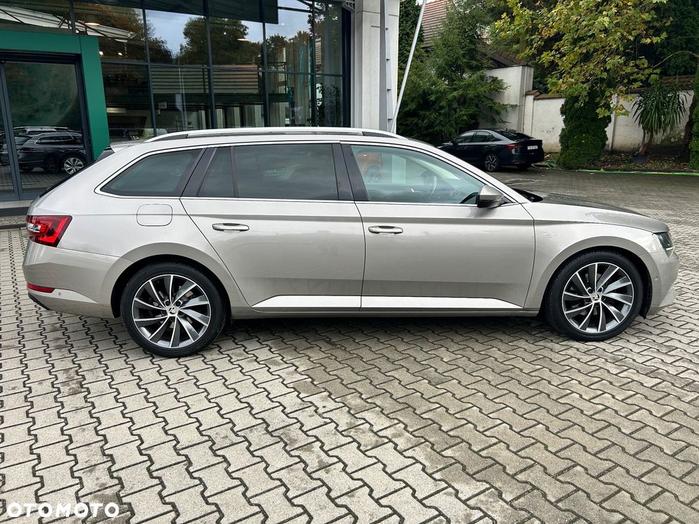 Skoda Superb 2.0 TDI L&K DSG - 2