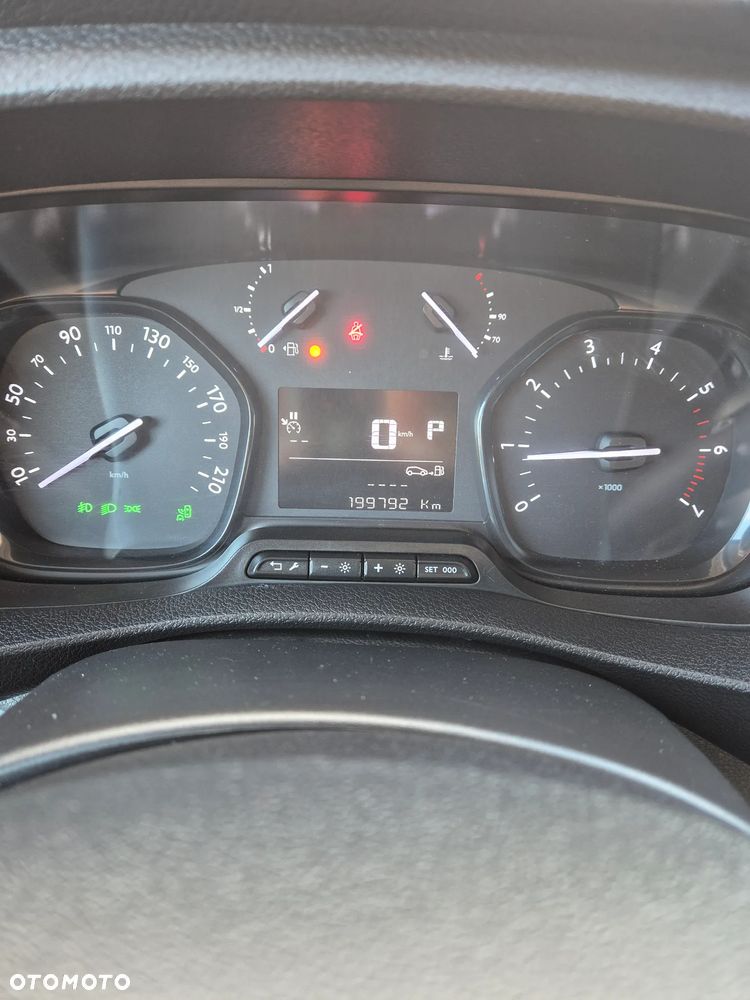 Toyota Proace L2 2020r 2.0HDI BLIS KAMERA  FULL SERVIS ASO JAK NOWY 100% BEZWYPADKOWY - 14