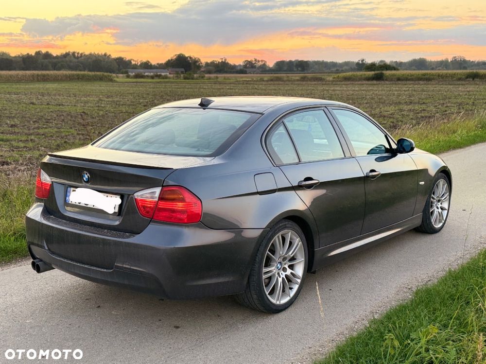 BMW Seria 3 318i - 10