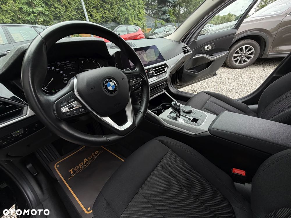 BMW Seria 3 320d Advantage - 19