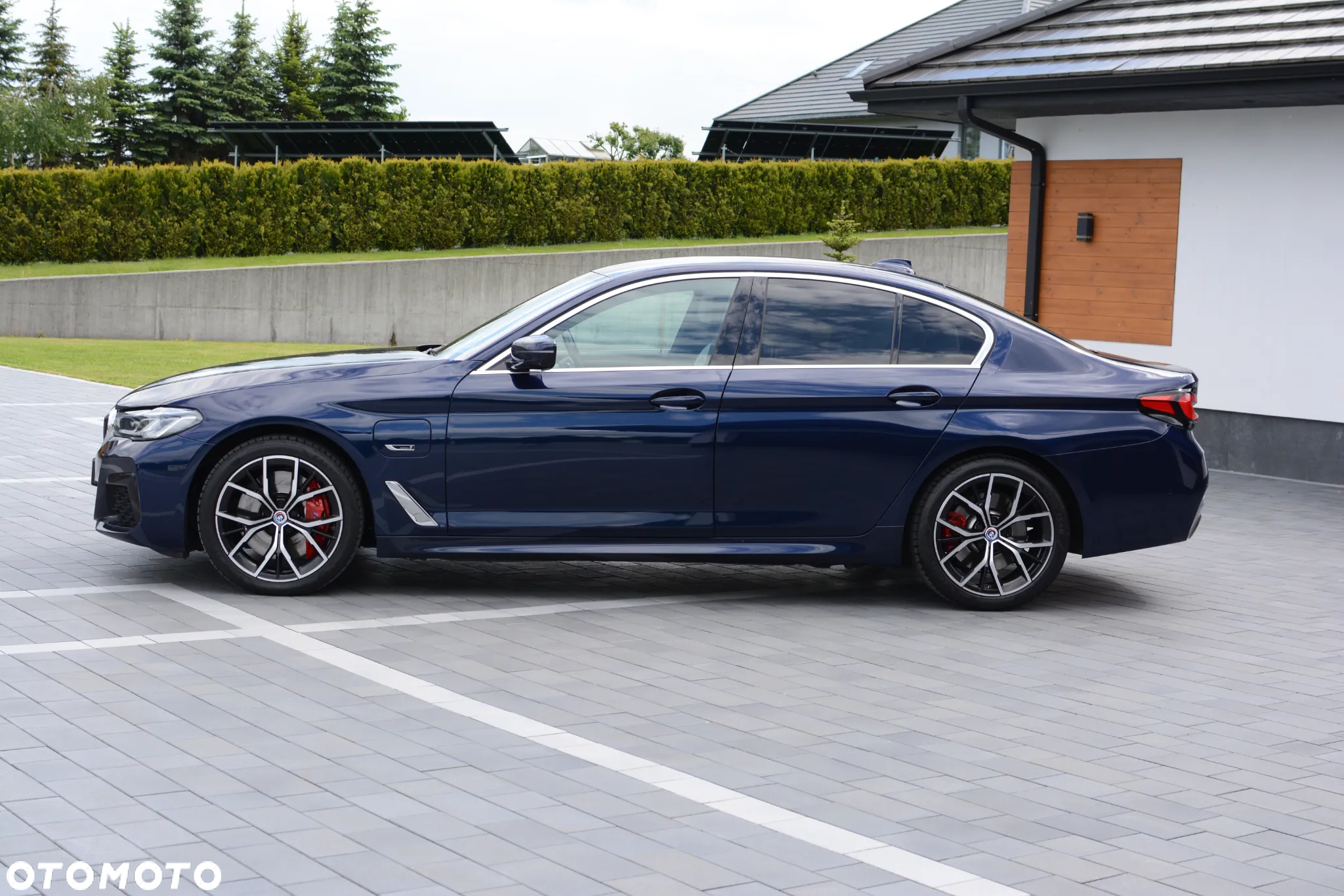 BMW Seria 5 545e xDrive M Sport sport - 9