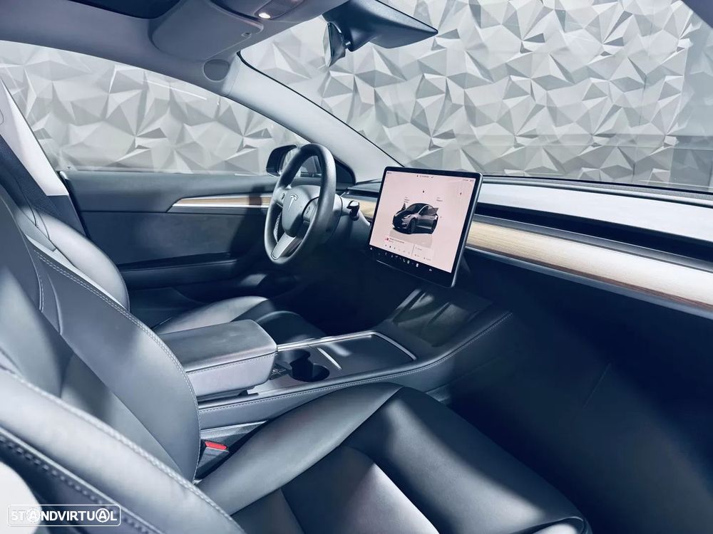 Tesla Model 3 Long Range AWD Dual Motor Performance - 21