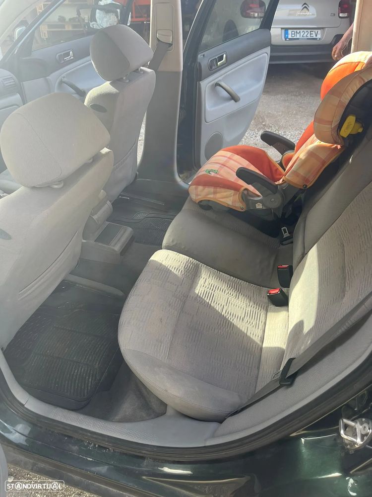 VW Passat Variant 1.9 TDi Confortline - 2