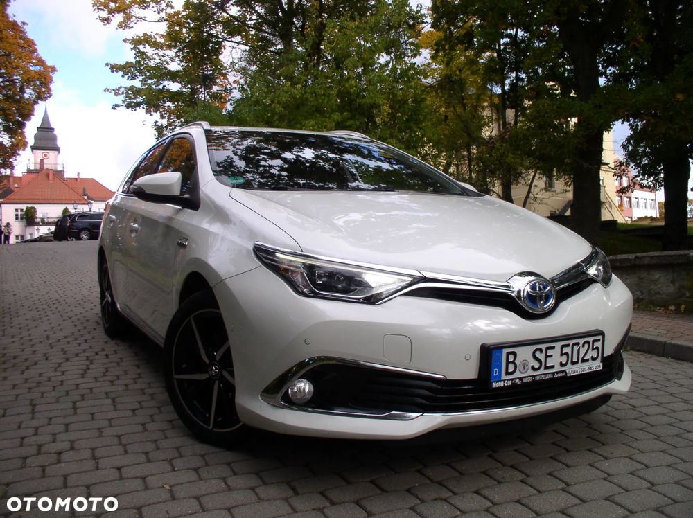 Toyota Auris 1.8 VVT-i Hybrid Automatik Touring Sports Executive - 37