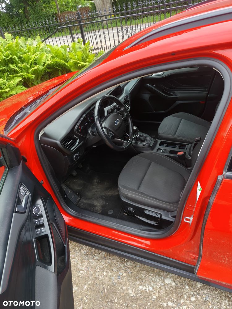 Ford Focus 1.0 EcoBoost Trend - 5
