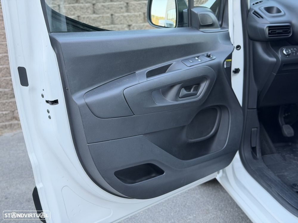 Opel Combo 1.5 CDTi 100HP 3L - 22