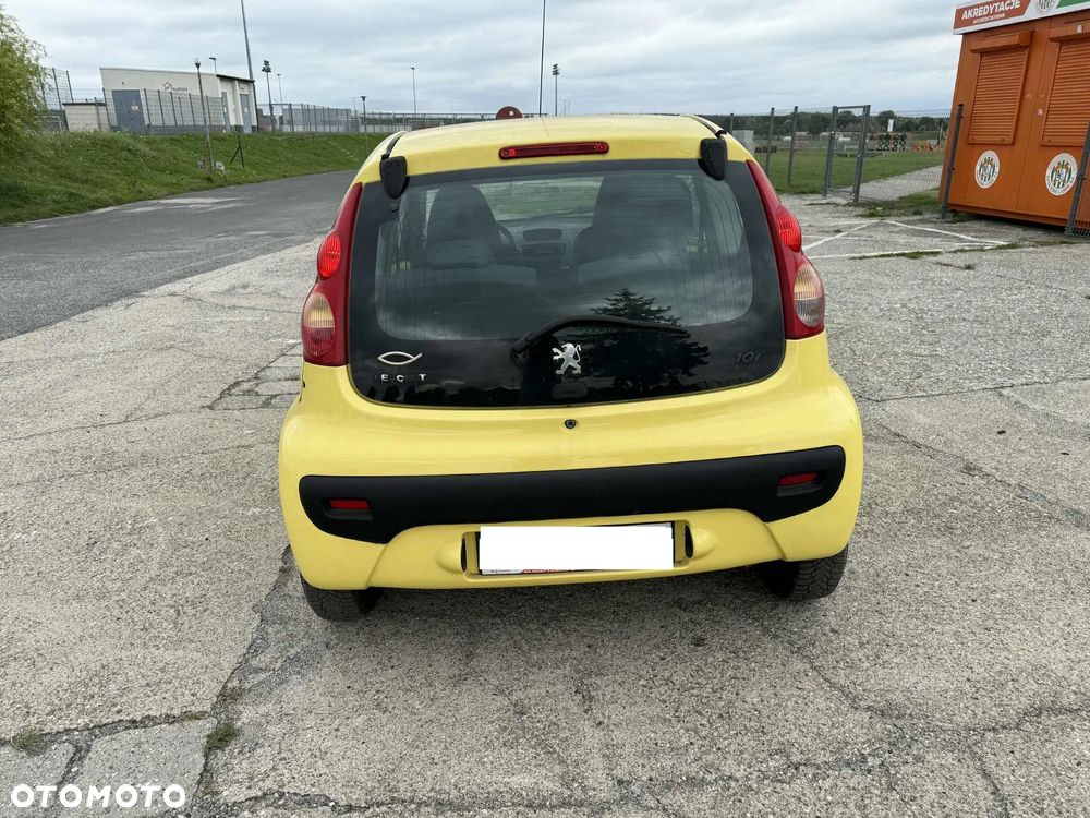 Peugeot 107 1.0 Trendy - 4