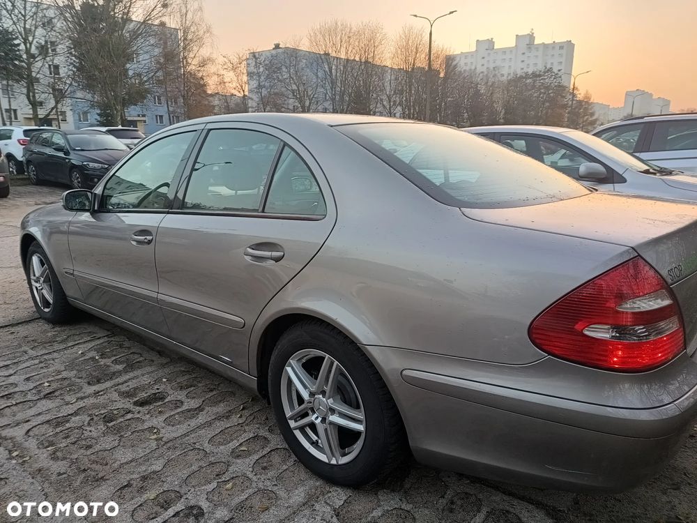 Mercedes-Benz Klasa E 220 CDI Classic DPF - 7