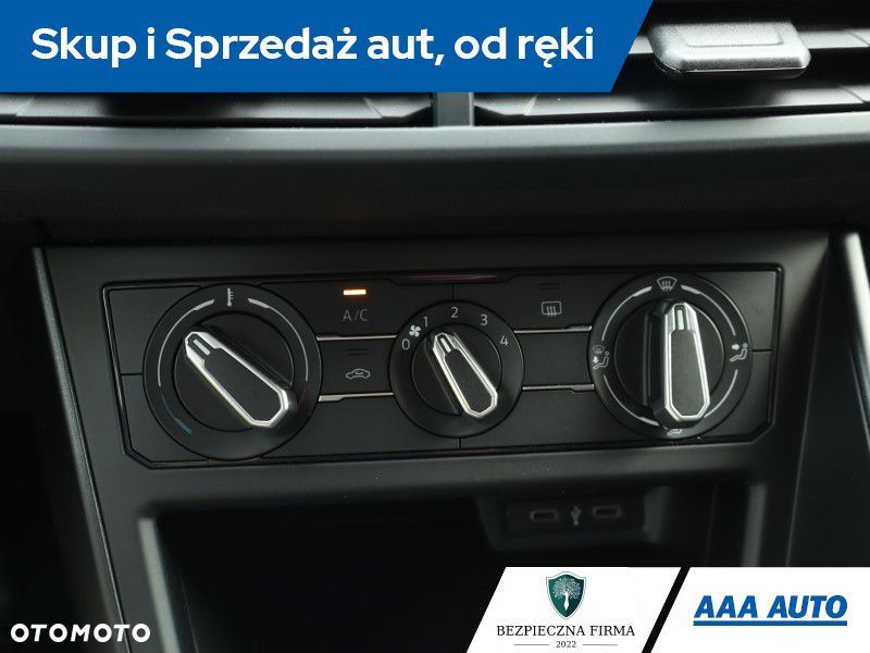 Volkswagen Polo - 15