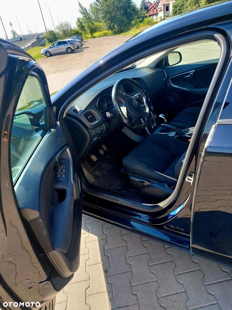 Volvo V40 T3 Kinetic - 9