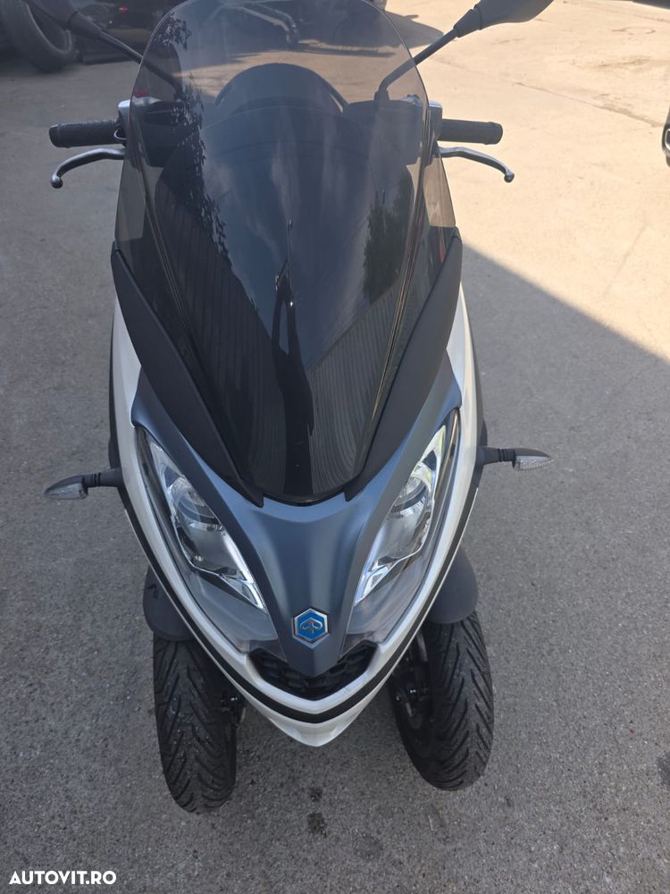 Piaggio MP3 350 Sport - 8