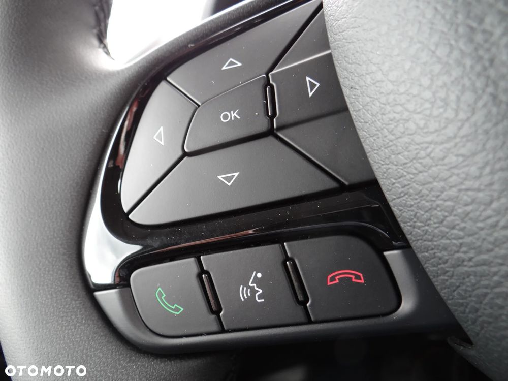 Jeep Renegade 1.5 T4 mHEV Upland FWD S&S DCT - 8