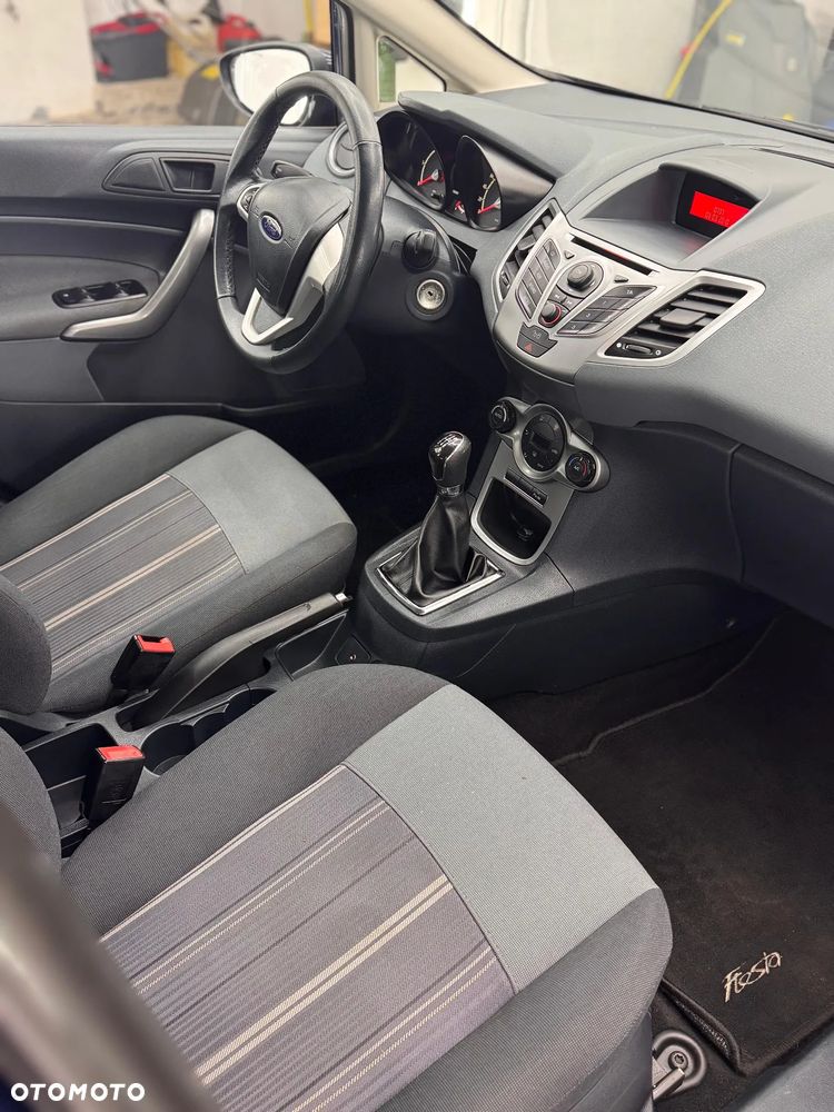 Ford Fiesta - 7