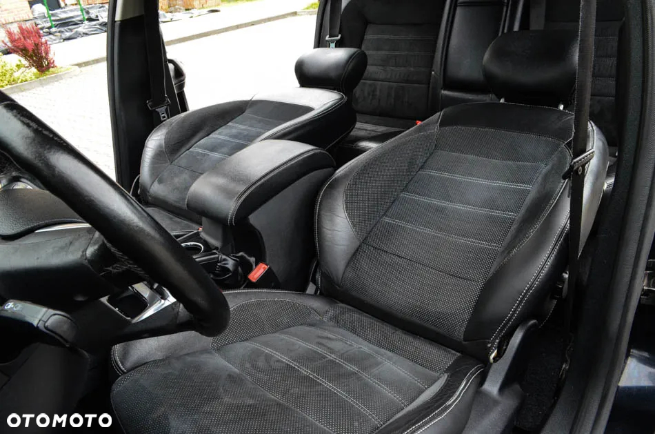 Ford Mondeo 2.0 TDCi Titanium X - 32