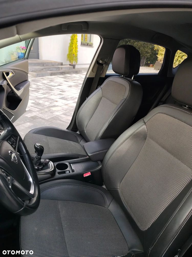 Opel Astra 1.7 CDTI DPF Cosmo - 19