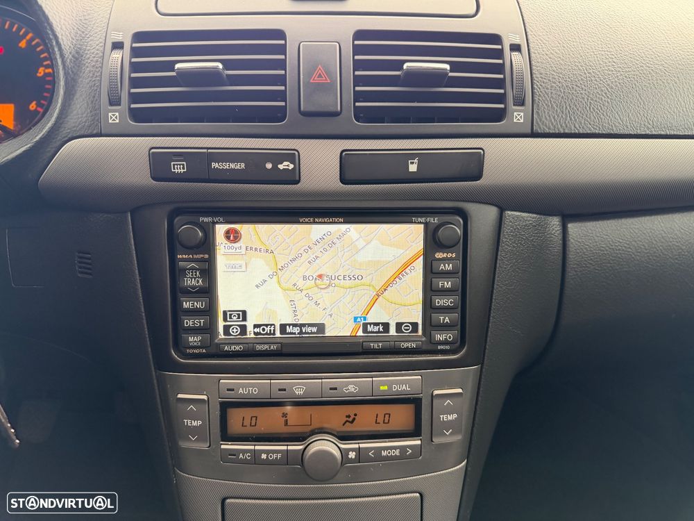 Toyota Avensis SW 2.2 D-CAT Sol+GPS - 13