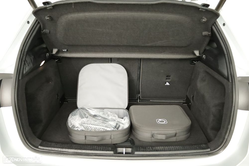 Mercedes-Benz B 250 e AMG Line - 24