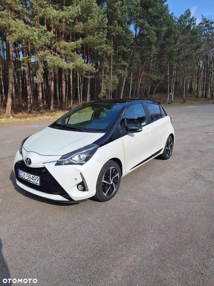 Toyota Yaris 1.5 Selection - 1