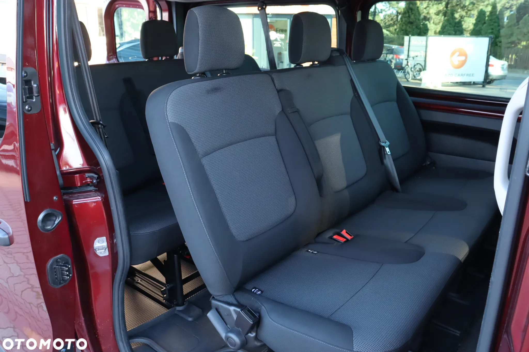 Renault Trafic - 16