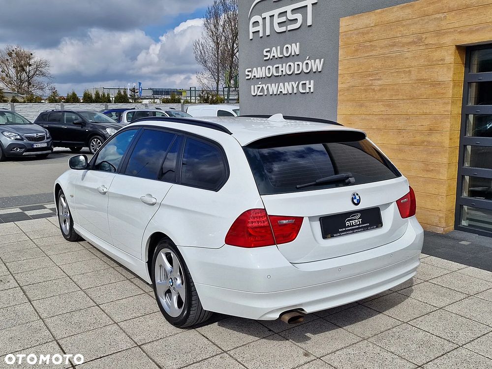 BMW Seria 3 318d DPF Edition Sport - 3
