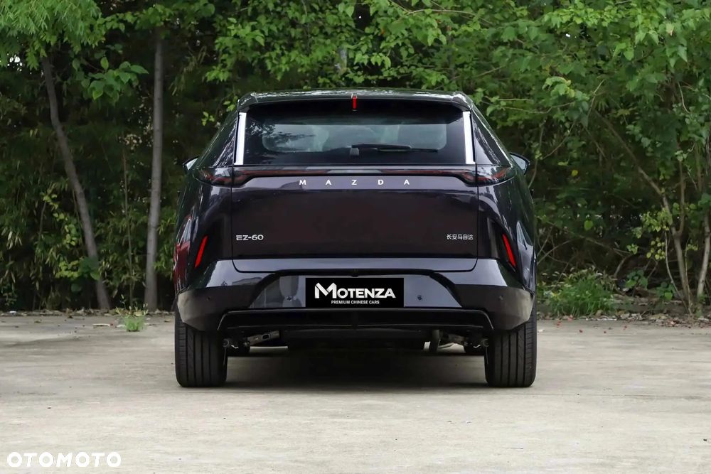 Mazda EZ-60 - 4