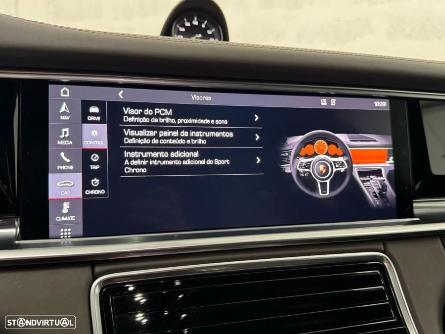 Porsche Panamera 4 E-Hybrid - 34