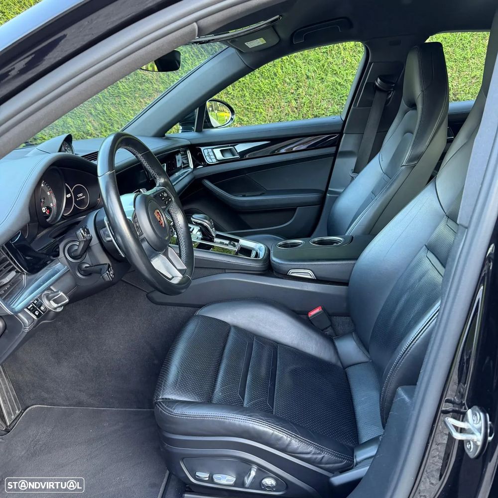 Porsche Panamera 4 S - 8