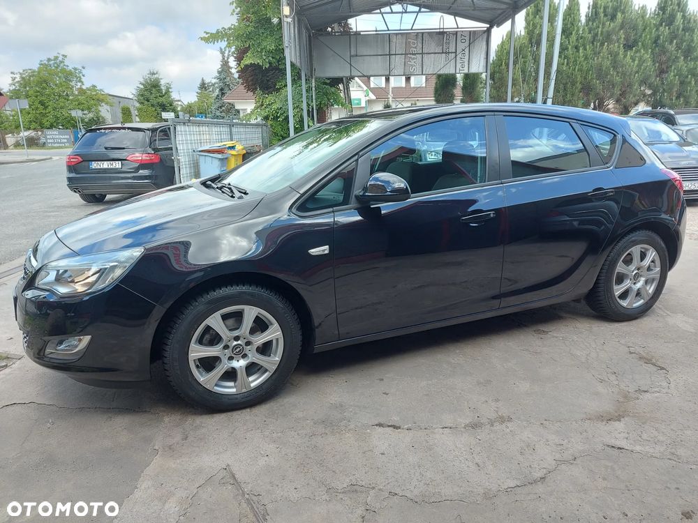 Opel Astra 1.6 Edition Sport - 4