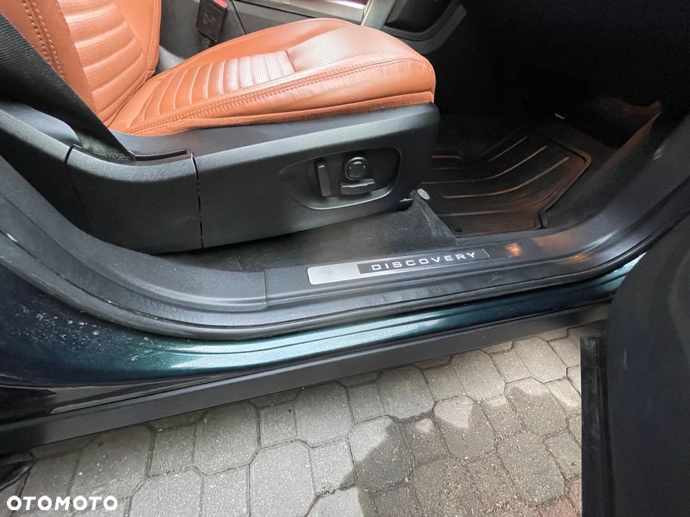 Land Rover Discovery Sport - 31