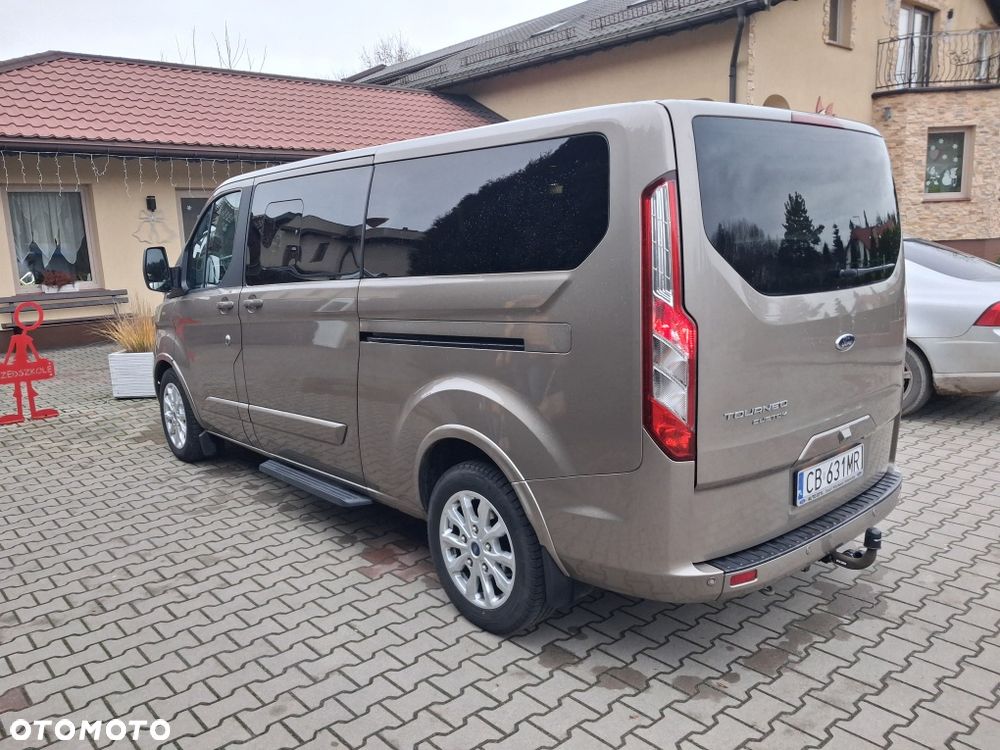 Ford Tourneo Custom - 2
