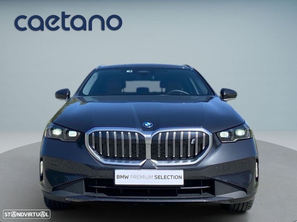 BMW i5 Touring eDrive40 - 26