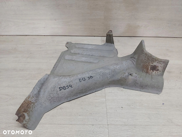 TOYOTA Avensis T25 Corolla E12 Osłona termiczna tłumika wydechu tył